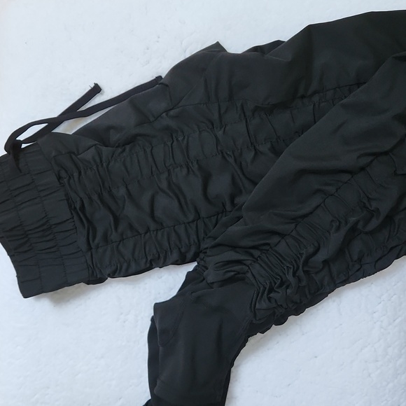 Agogie +20 Wearable Resistance Leggings, Black, L - Picture 3 of 12